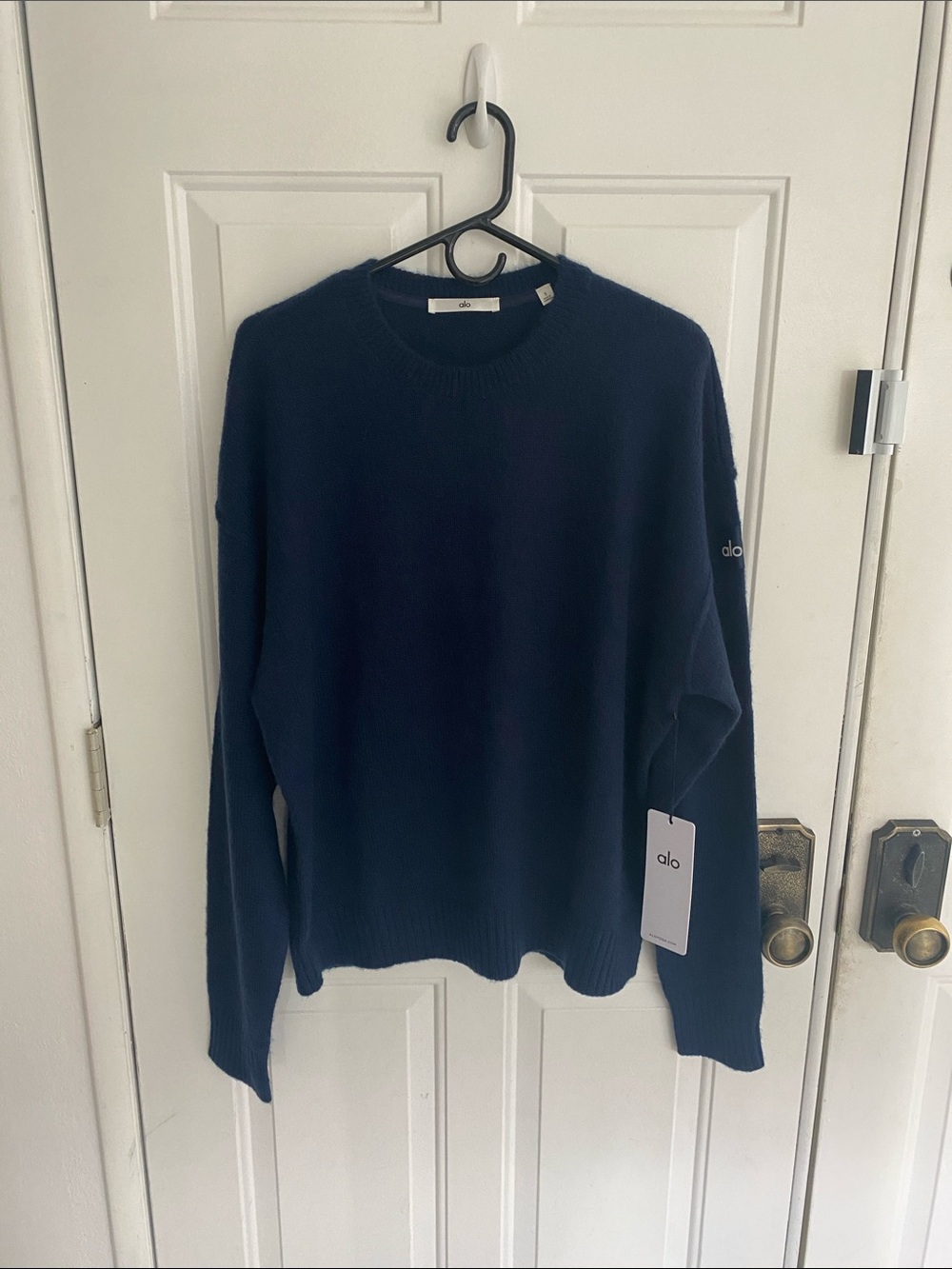 New Class Cashmere Crewneck Sweater in Navy Blue